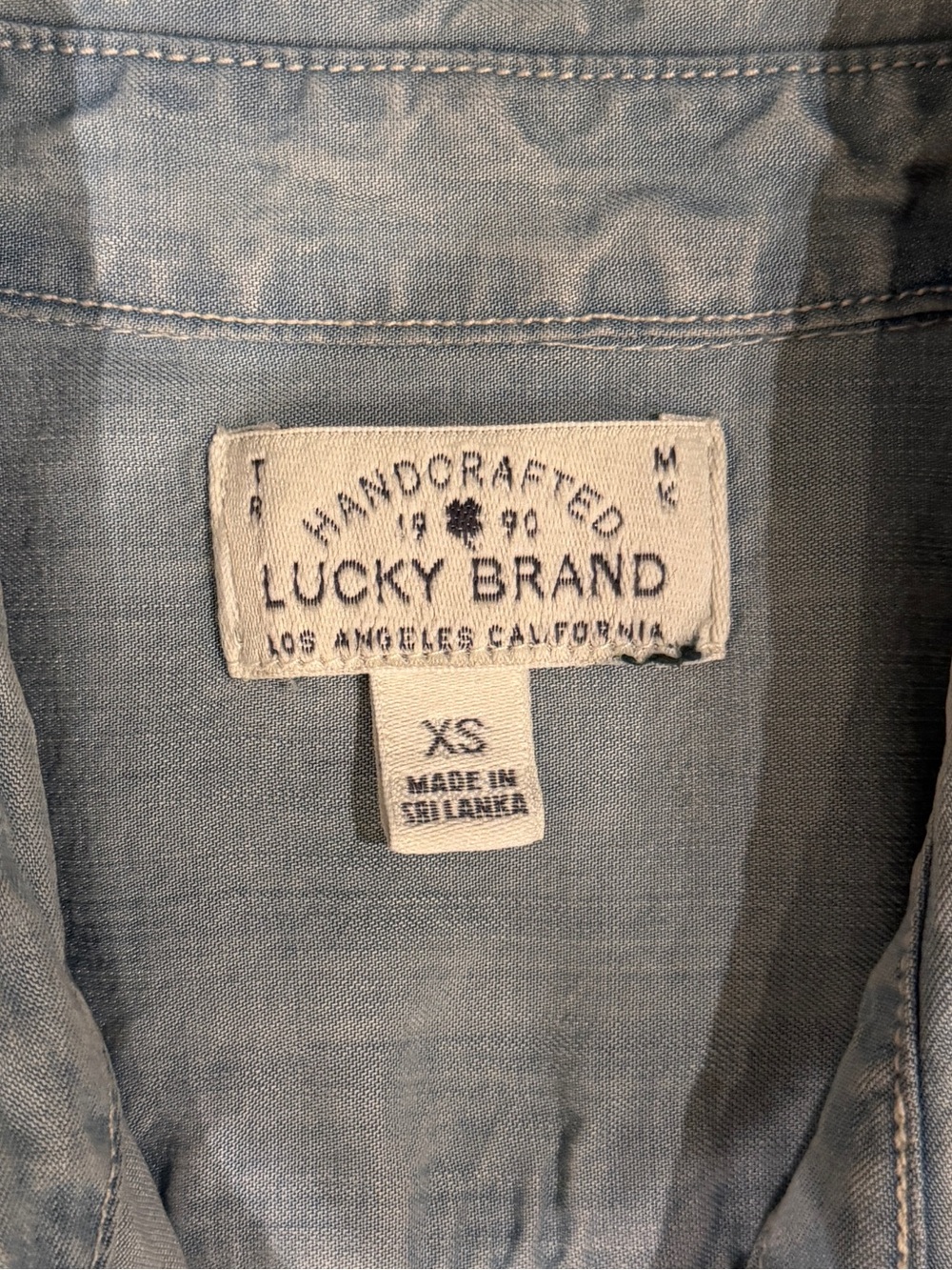 Lucky Brand Chambray Sleeveless Button-Front Utility Shirt XS Light Wash Denim - Picture 7 of 9